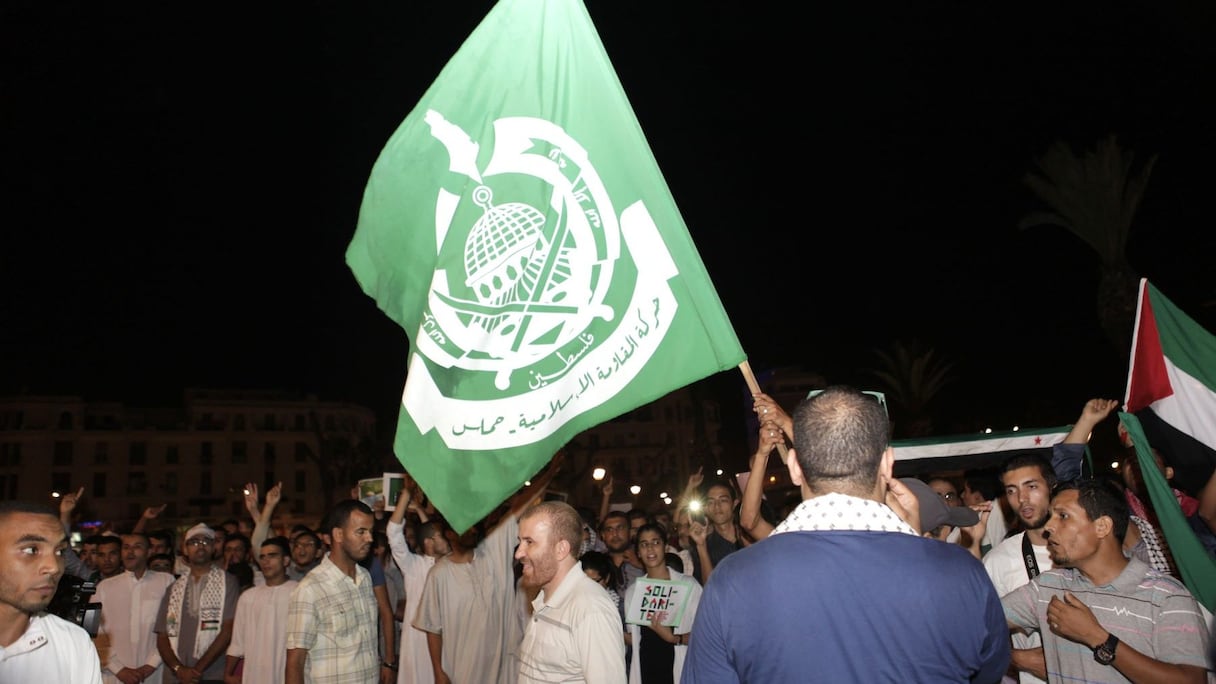 Un sit-in de solidarité avec les victimes à Gaza a été observé vendredi soir, à Rabat, devant le siège du Parlement, et à Casablanca, sur la place des Nations Unies, pour soutenir le peuple palestinien et dénoncer la violence militaire qu'il subit. 
