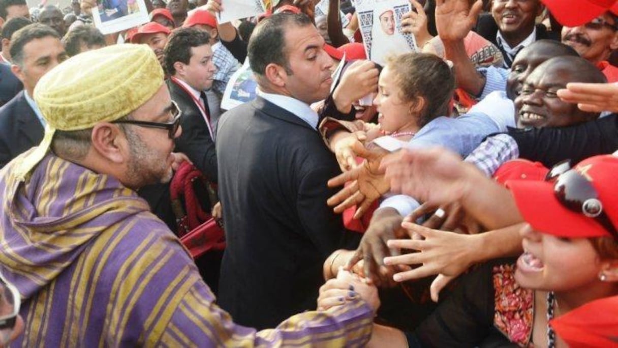 Le roi Mohammed VI lors de l’une de ses tournées dans les pays de l’Afrique subsaharienne.
