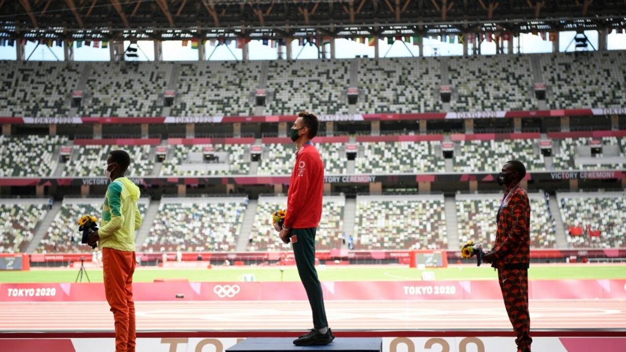 Cérémonie de remise des médailles du 3000 m steeple.
