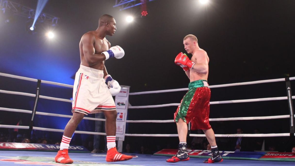 Détrompez-vous, ce combat en 81kg entre Peter Mullenberg et Julio Cesar La Cruz Peraza a été très animé.
