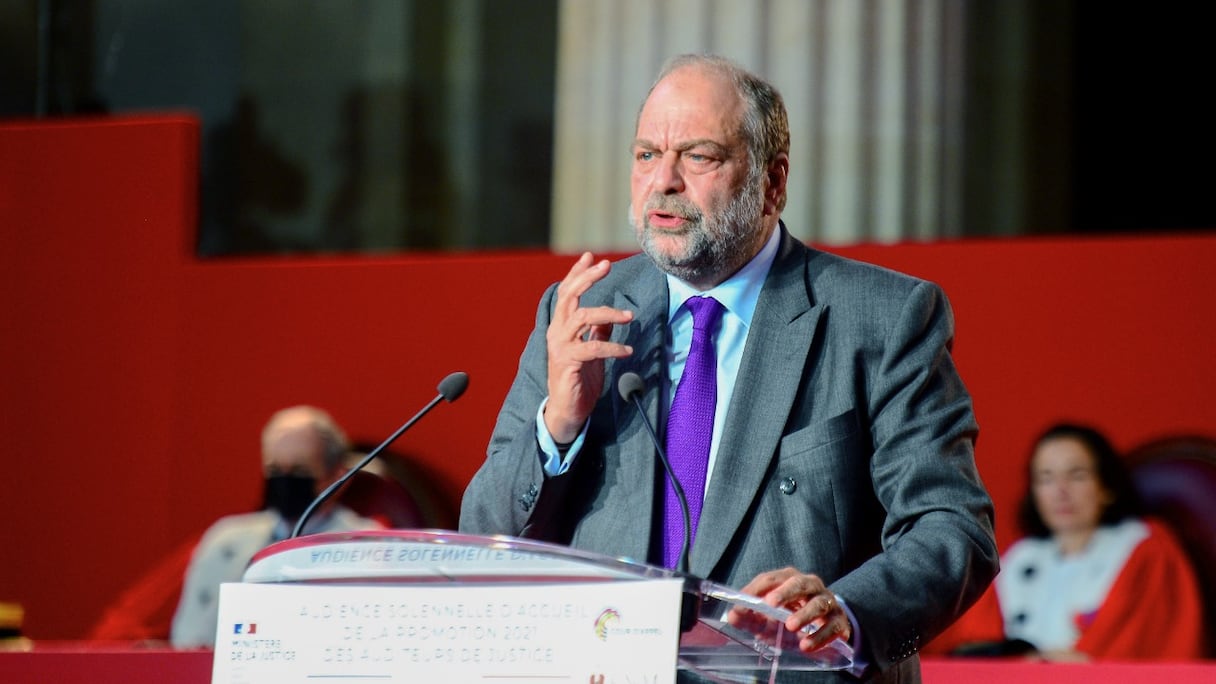 Le ministre français de la Justice Eric Dupond-Moretti, au palais de justice de Bordeaux, au cours de la cérémonie de prestation de serment des lauréats de l'Ecole nationale de la magistrature (ENM), dans le département de la Gironde, le 9 juillet 2021.
