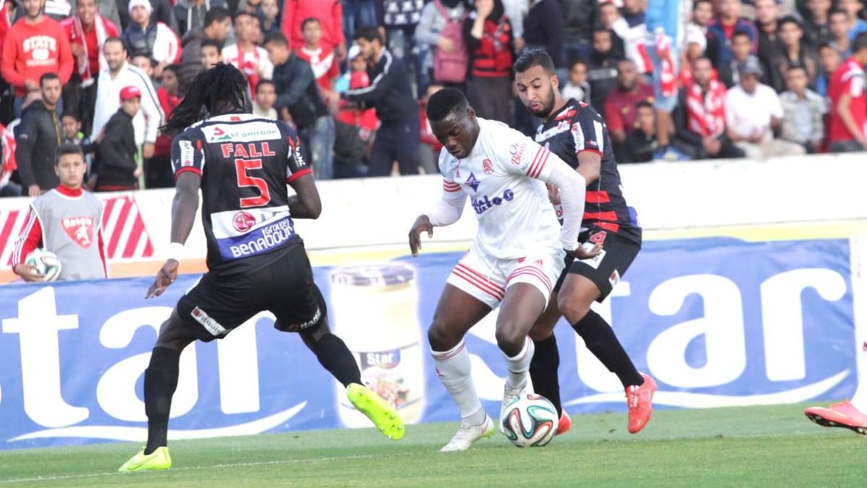 Malick Evouna dans ses oeuvres.