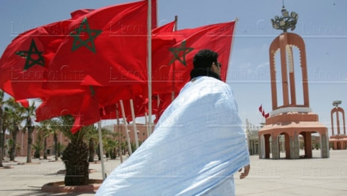 Place centrale de la ville de Laâyoune, dans la région de Laâyoune-Sakia El Hamra. 
