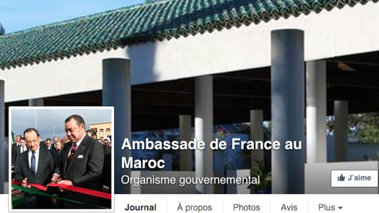 L'ambassade de France a désormais sa page facebook. 
