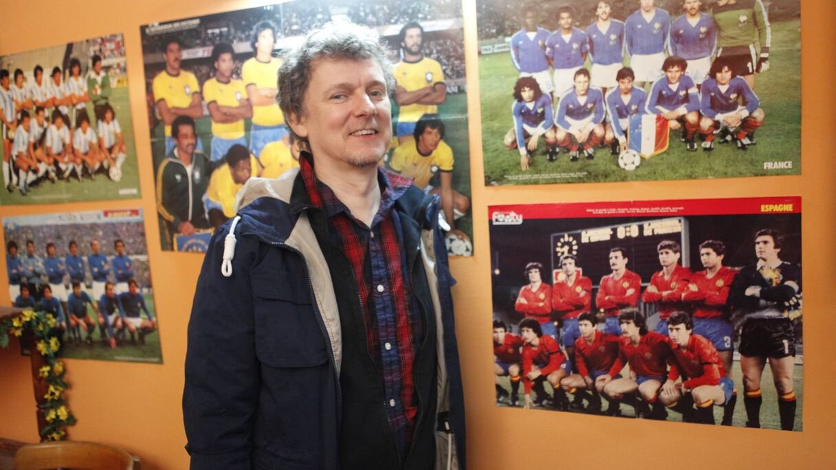 Et amateur de football, qui plus est! Ce qui ne sera pas pour déplaire aux jeunes gens qui viendront s'abreuver de son savoir.