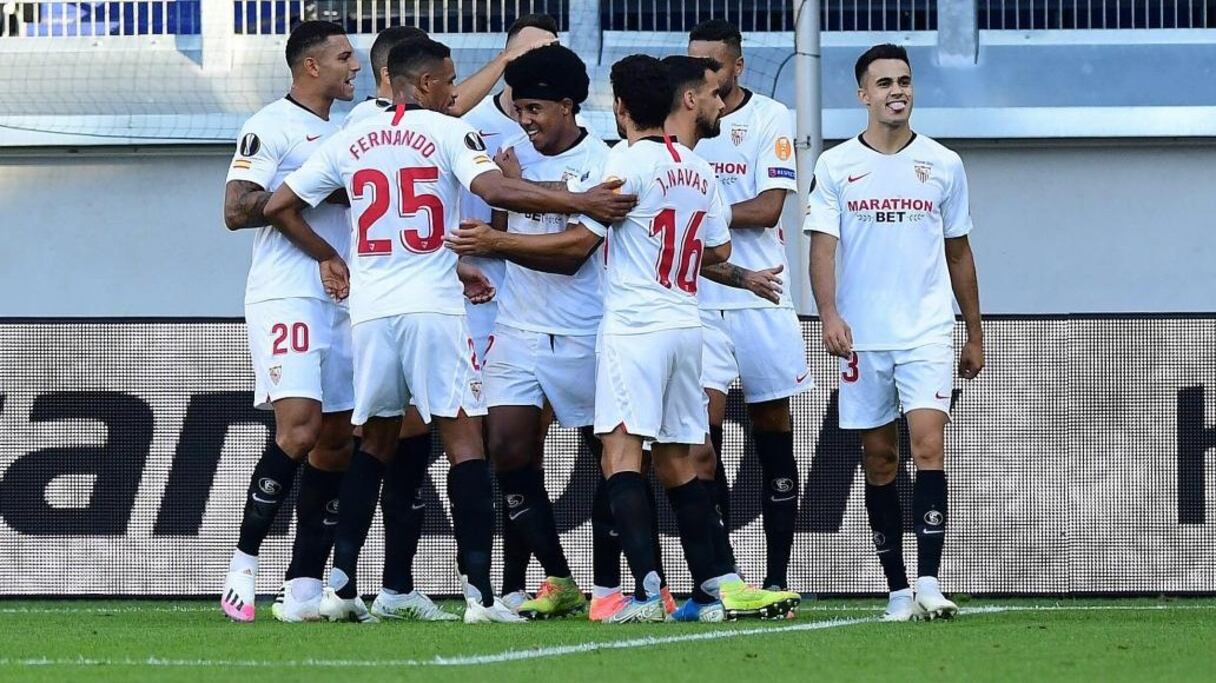 La joie des joueurs de Séville après la victoire face à l'AS Rome 2-0.
