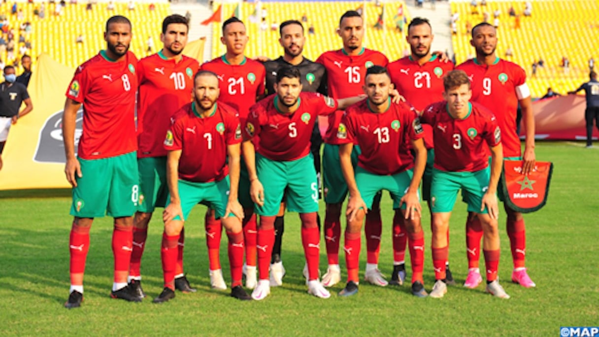 L'équipe nationale des joueurs locaux. 
