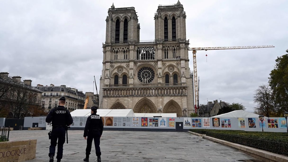 Une troisième personne a été placée en garde à vue dans le cadre de l’enquête.
