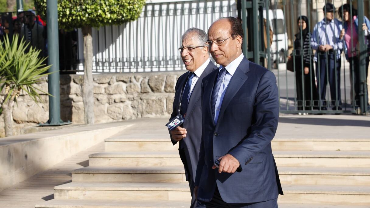 Bouchaib Rmail, directeur général de la sûreté nationale (DGST), fera de même bientôt son entrée. Mawazine, malgré les millions de spectateurs qu'il attire chaque année, se déroule dans le calme et la bonne humeur.
