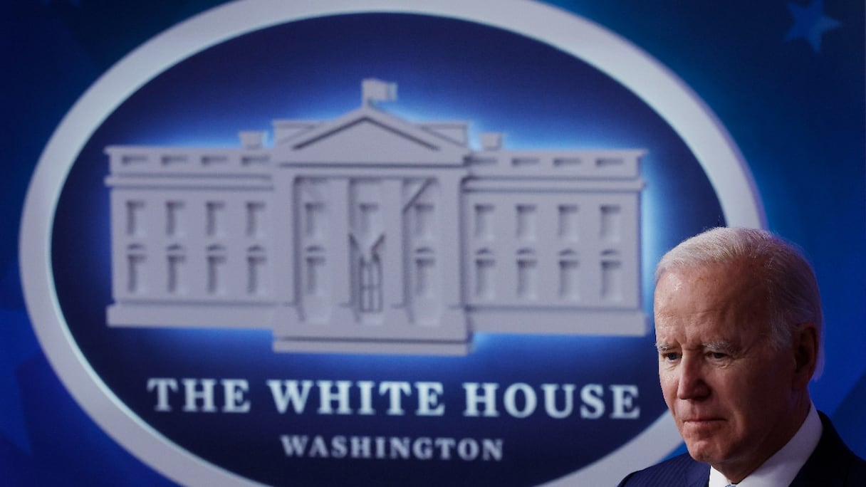 Joe Biden, sur scène au South Court Auditorium de l'Eisenhower Executive Office Building, avant de prononcer une allocution sur les syndicats et les pensions, le 8 décembre 2022, à Washington.
