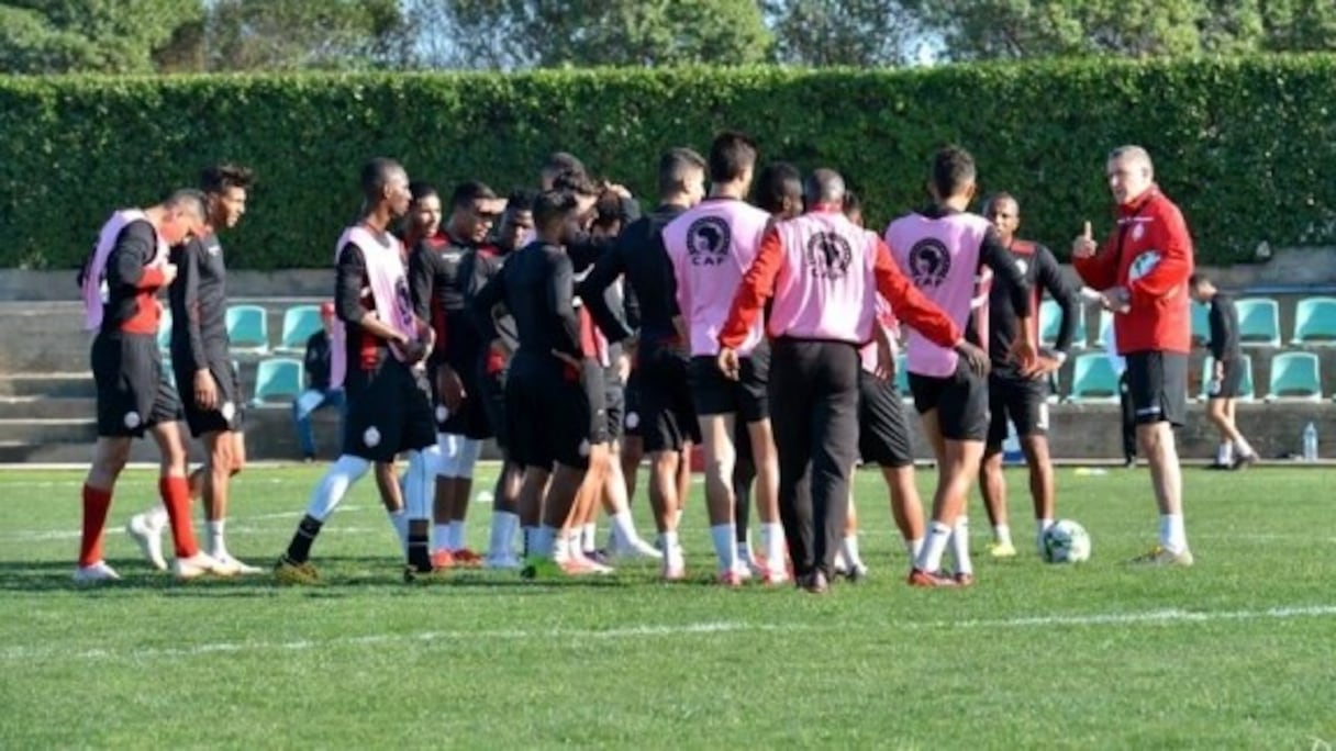 Les joueurs du Wydad à l'entraînement sous la houlette de Garrido.
