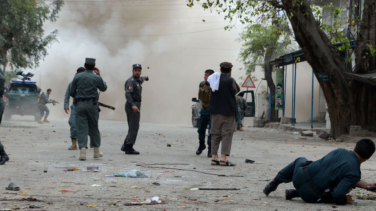 L'attentat visait la maison d'un élu local à Jalalabad.
