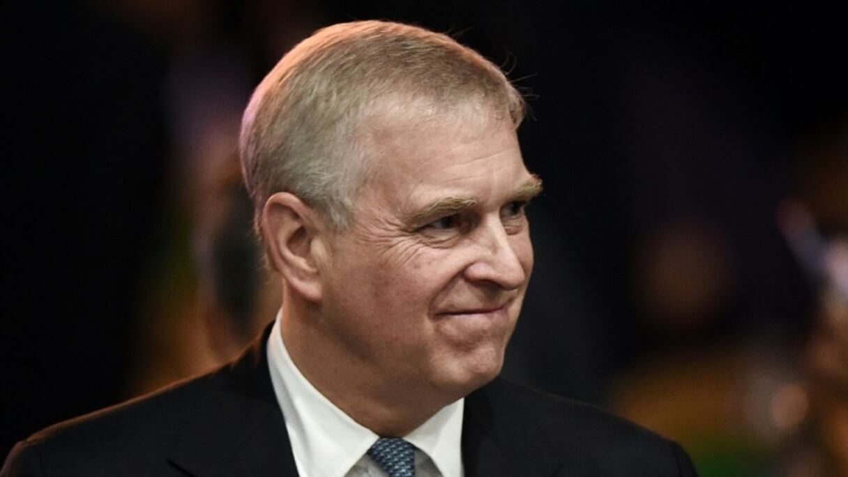 Le prince Andrew.
