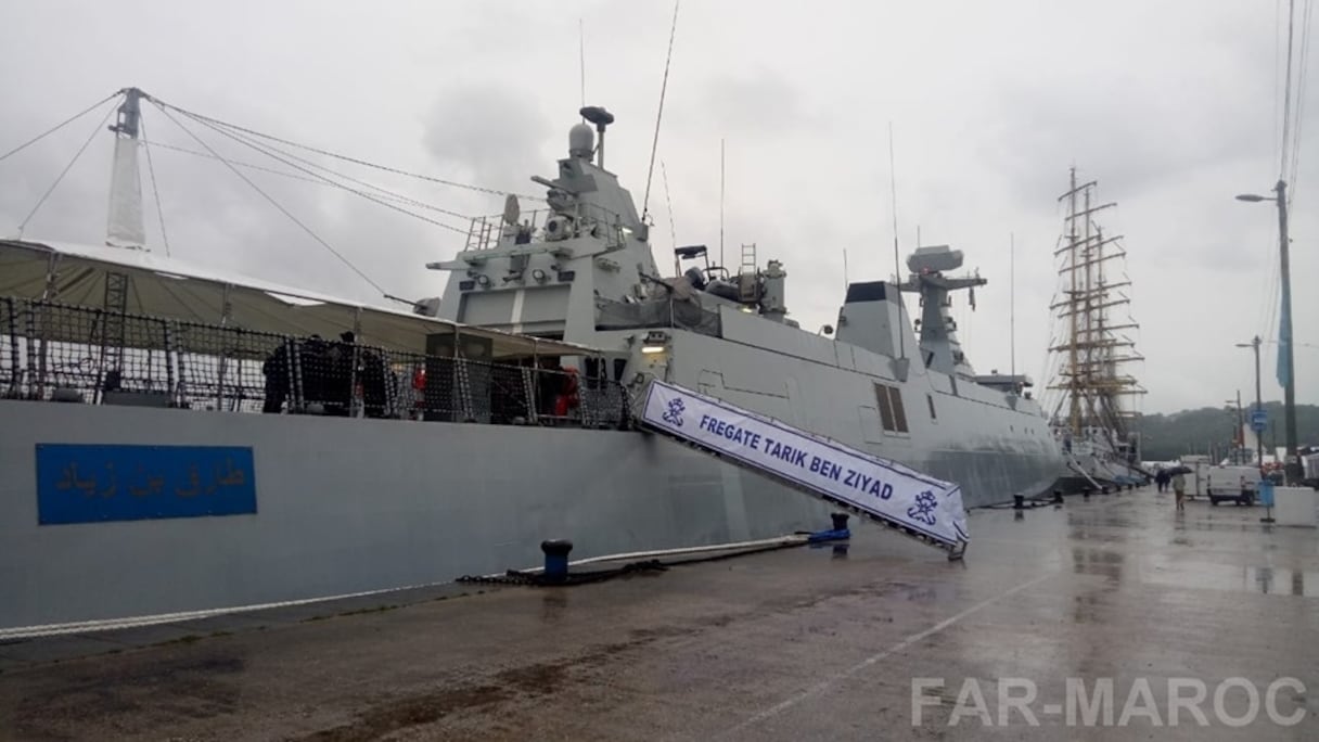 La frégate Tarik Ibn Ziad au port de Rouen. 
