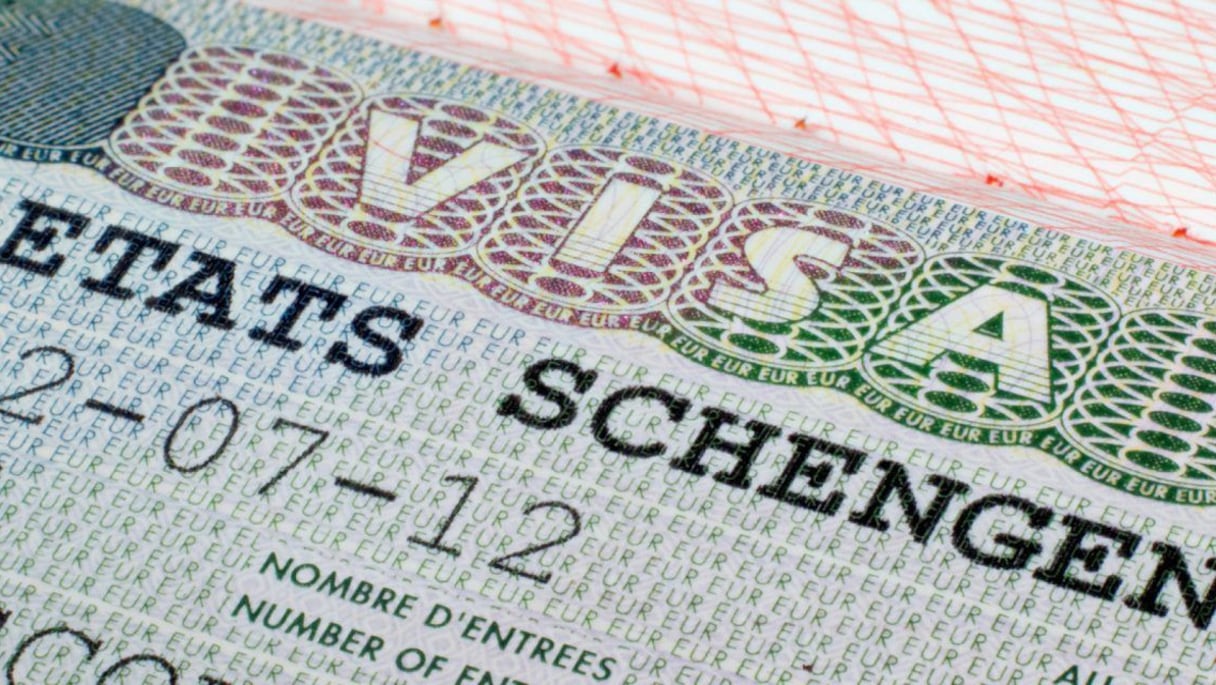 Un visa Schengen.
