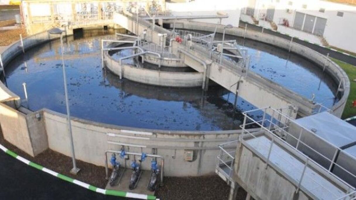 La station d’épuration a subi diverses pannes de ses machines à cause de la pollution.
