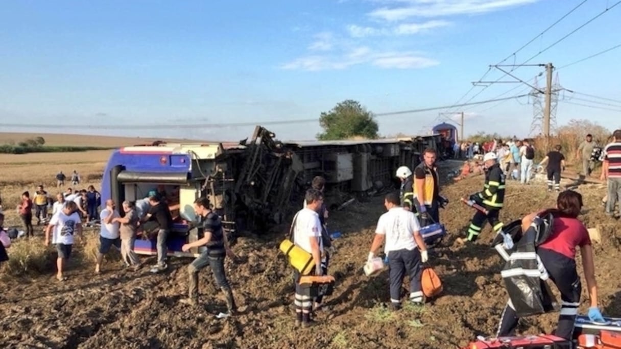 Le train transportait 360 passagers en direction d'Istanbul.
