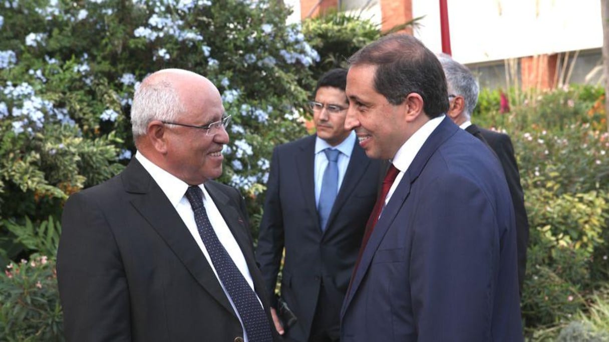 Mohamed Chaibi, PDG de Ciments du Maroc, et Hamid Bellafdil ont de même assisté à la cérémonie de lancement de cette grande école, née d’un partenariat entre Centrale Paris et le Ministère de l’Industrie, du Commerce et des Nouvelles Technologies du Royaume du Maroc.
