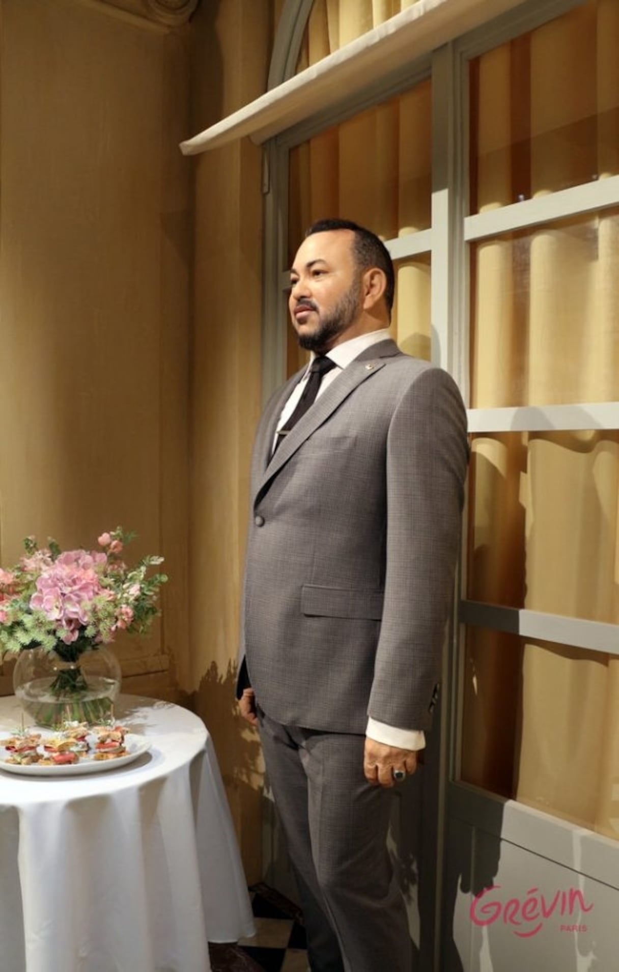 Statue de cire de Mohammed VI au Musée Grévin.