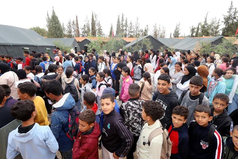 Après le séisme, les étudiants du lycée Al Farabi d’Amzmiz reprennent les cours.