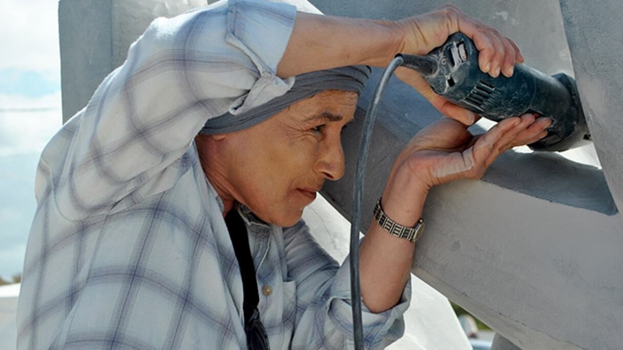 Artiste sculpteur, Ikram Kabbaj
