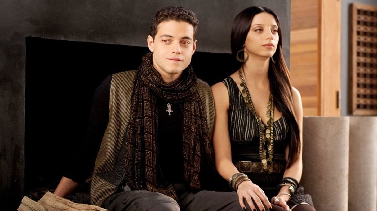 Le vampire égyptien de la saga Twilight, alias Benjamin, était vraiment d'origine égyptienne. L'acteur américain Rami Malek, qui interprétera Finn dans le prochain Need for Speed, né à Los Angeles a la double nationalité.
