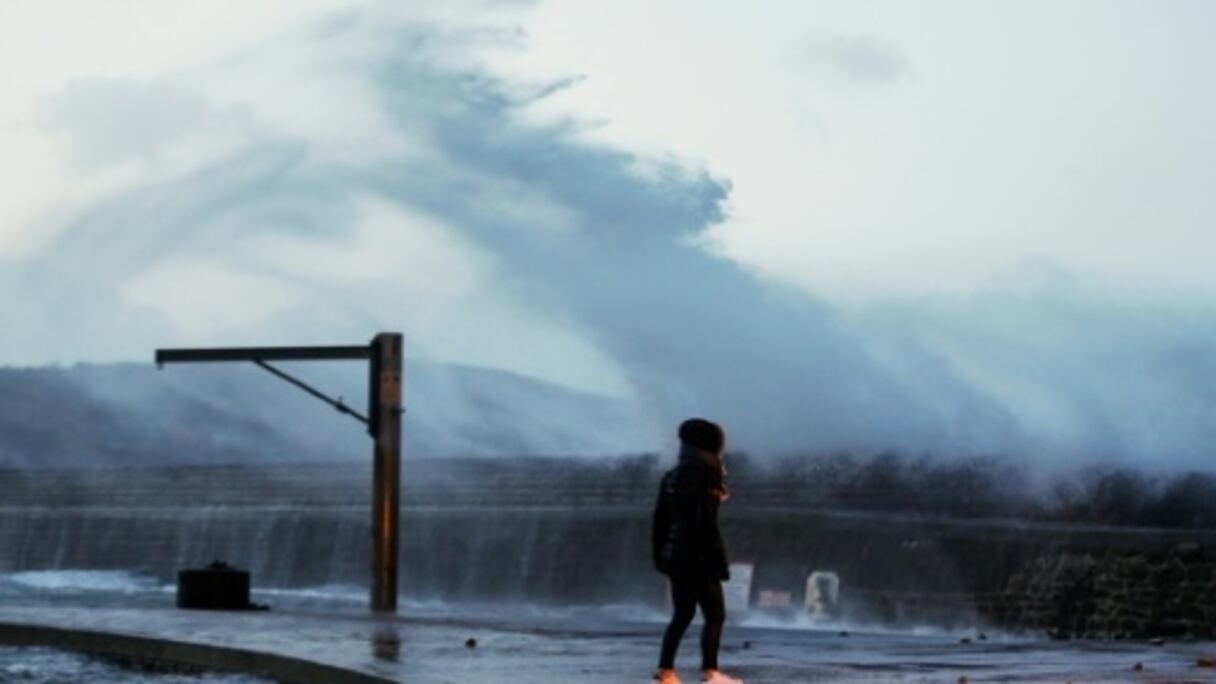 Des vagues à Auderville, en Normandie, le 3 janvier 2018.
