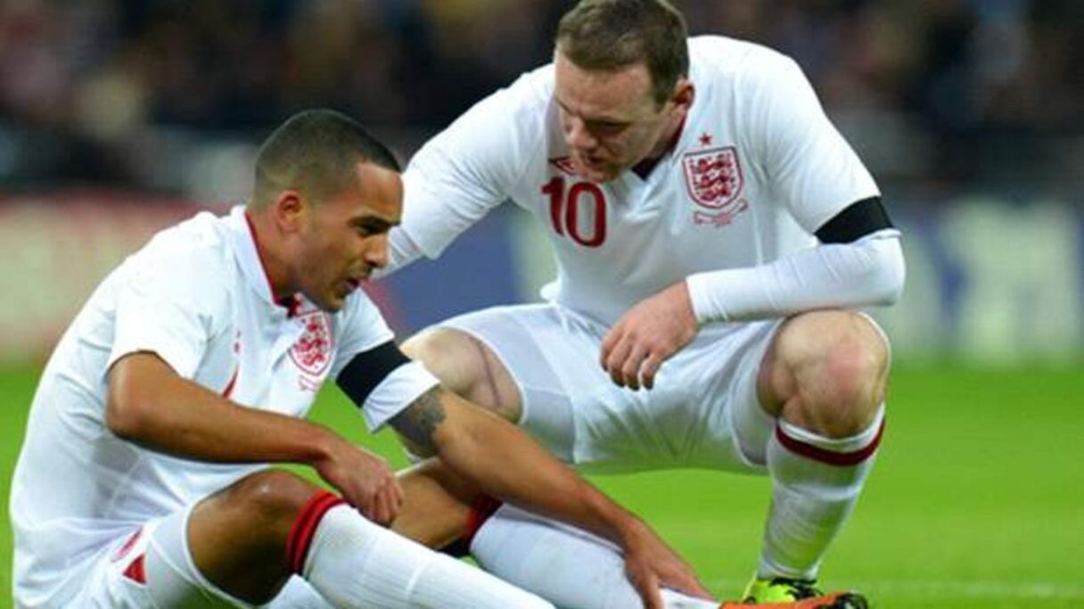 Theo Walcott, l'attaquant d'Arsenal souffre d'une rupture des ligaments antérieurs croisés du genou gauche, sera indisponible pour le Mondial brésilien. Agé de 24 ans, l'anglais était un des éléments-clé des Tree Lions (36 sélections, 5 buts).
