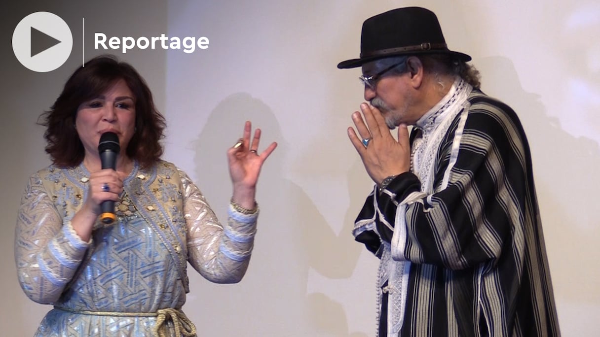 La comédienne égyptienne Ilham Chahine et le comédien marocain Mohamed Choubi, qui ont tous deux eu droit à un hommage, lors de la clôture du festival international du film de Fès, jeudi 30 juin 2022.