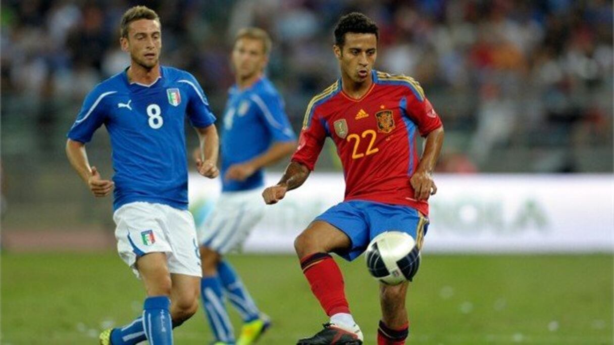 Thiago Alcantara, le meilleur joueur de l'Euro 2013 U2 rêvait de jouer au Brésil, son pays d'origine. Lors d'un match de championnat à Hoffenheim, le milieu de terrain du Bayern Munich formé au Barça, a souffert d'une rupture partielle des ligaments du genou droit. 
