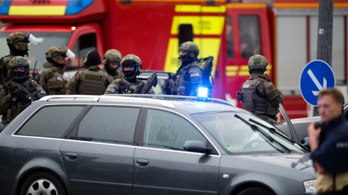 Des policiers sur le lieu de la fusillade à Munich, le 22 juillet 2016.
