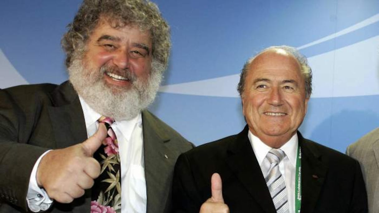 Chuck Blazer, à droite, en compagnie de Sepp Blatter, président de la FIFA.
