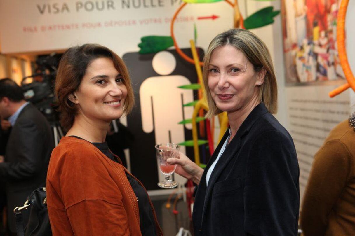 Les deux artistes peintres Narjiss Eljoubari et Lamia Skiredj ont aussi obtenu ce que Andelkrim Ouazzani a baptisé avec humour le "visa pour nulle part".
