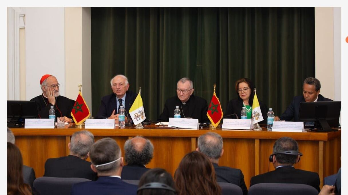 André Azoulay, conseiller du roi Mohammed VI, dans la salle d'apparat de la prestigieuse université pontificale du Vatican, lundi 16 mai 2022.
