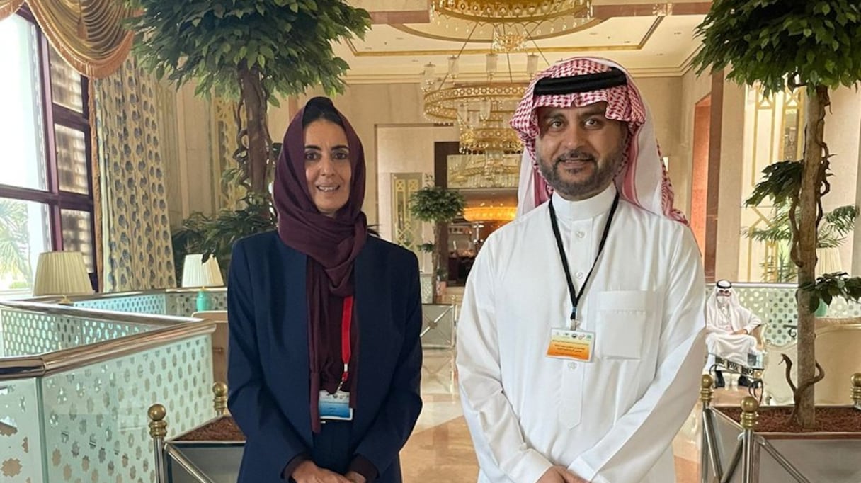 La ministre de l’Économie et des Finances, Nadia Fettah Alaoui, et le directeur général du fonds de l’Opep, Abdulhamid Alkhalifa, lors des réunions annuelles des instances financières arabes, tenues le 7 avril dernier, à Jeddah en Arabie Saoudite.
