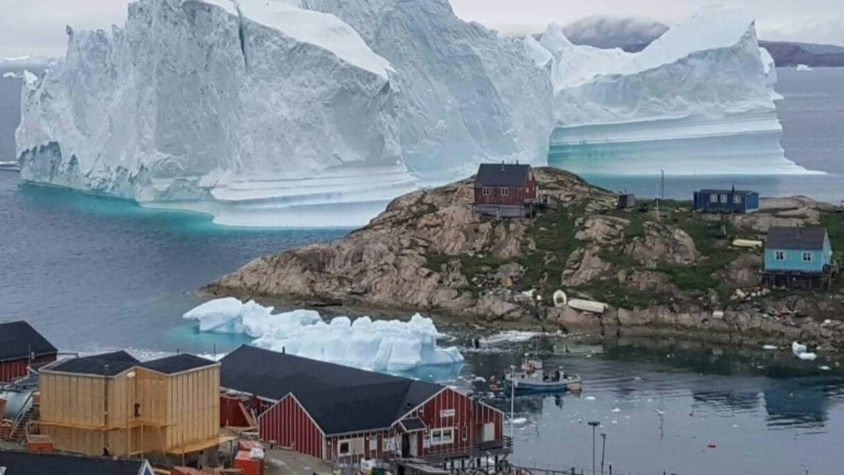 Le réchauffement climatique se poursuit sans relâche, entrainant une élévation du niveau de la mer, l'acidification des océans et la fonte de la banquise et des glaciers.
