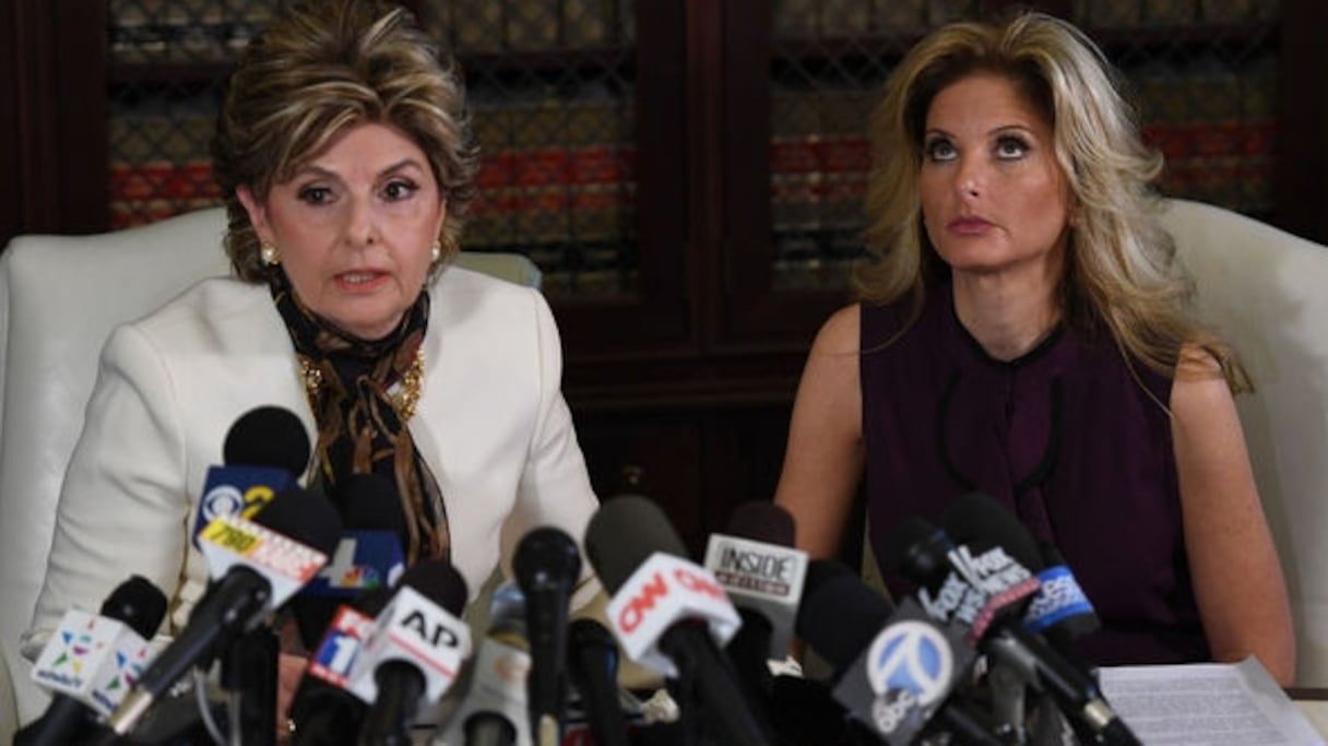 Summer Zervos (à droite) et son avocate Gloria Allred.
