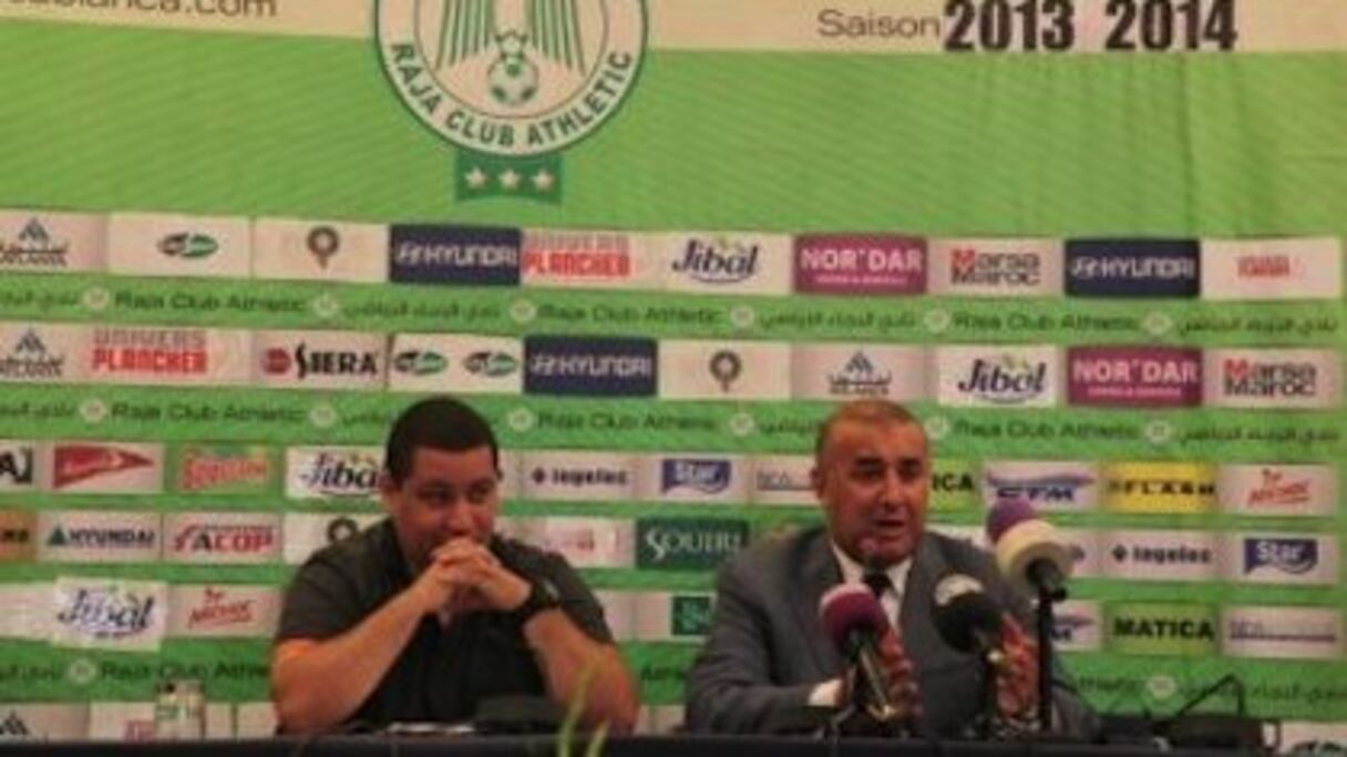 Abdelhak Benchikha est le nouvel entraîneur du Raja Casablanca.
