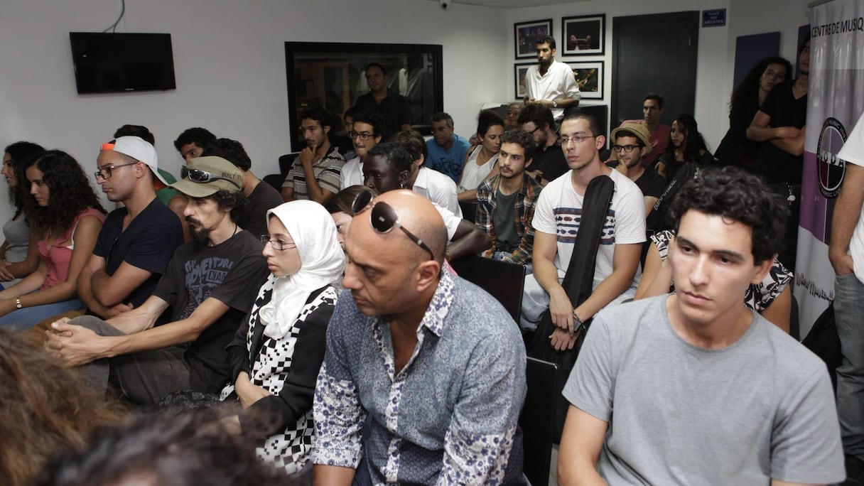 Aussi bien entre les musiciens qu'avec le public, qui a d'ailleurs partagé un beau dialogue avec John G. Lee qui a répondu avec une grande générosité aux questions, notamment à celles des jeunes musiciens venus assister à sa master class. 
