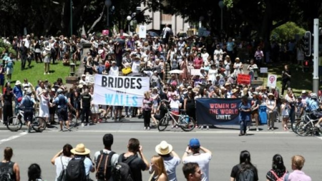 La marche anti-Trump intervient au lendemain de son investiture en tant que 45ème président des Etats-Unis d'Amérique.
