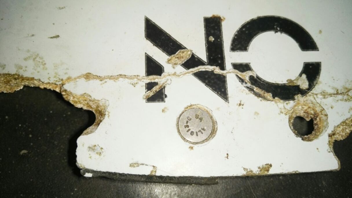 Un fragment présumé de l'avion MH370.
