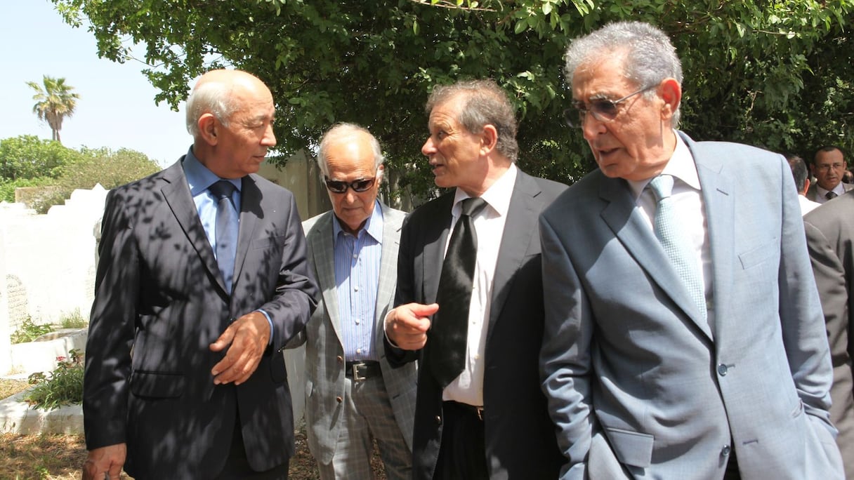 Abdelaziz Alami restera dans les mémoires de ceux qui l'ont connu et prennent plaisir à rappeler ses réalisations et son combat pour le développement économique et pour l'art.
