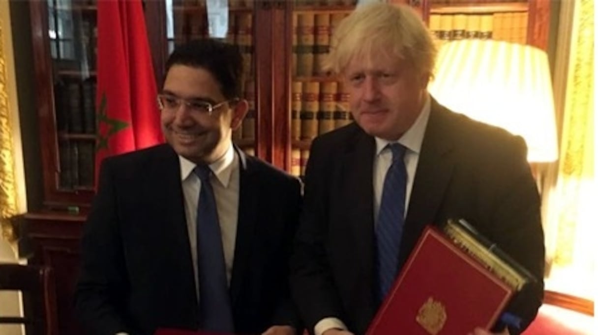 Nasser Bourita et Boris Johnson, à Londres, le 5 juillet 2018, lors du lancement du dialogue stratégique entre le Maroc et le Royaume-Uni. 
