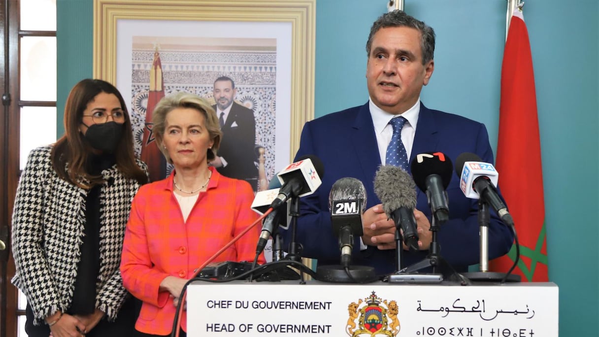 Point de presse conjoint de Aziz Akhannouch, Chef du gouvernement, et Ursula von der Leyen, présidente de la Commission européenne, le 9 février 2022, à Rabat. 
