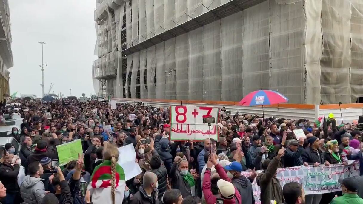 113e vendredi du Hirak en Algérie où les manifestations ne faiblissent pas, loin s'en faut, ce 16 avril 2021.
