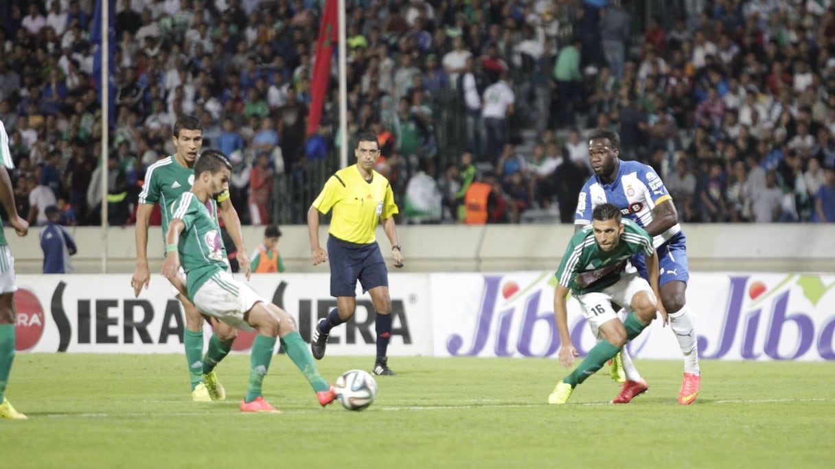Un score ouvert par le capitaine du Raja, Ismail Benlamaalem, qui a marqué d'un coup de tête sur corner, à la 35ème minute.
