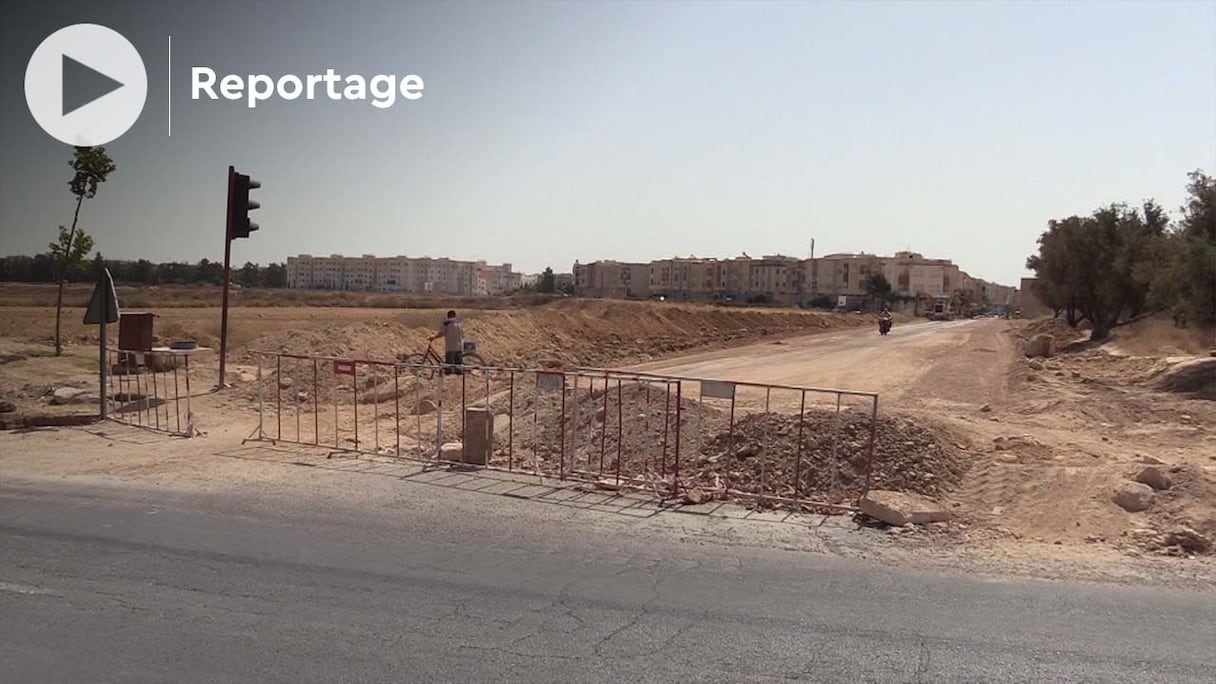 A Fès, les travaux d’agrandissement de l'avenue Berdala s'éternisent.
