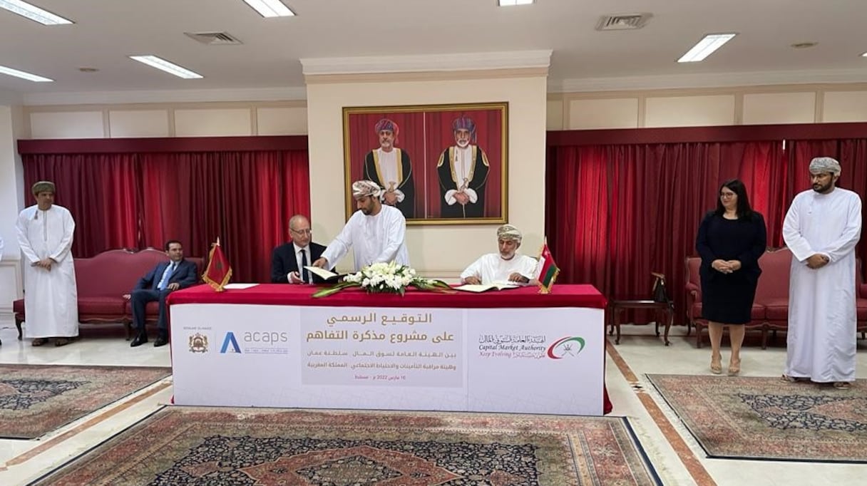 Le président par Intérim de l'ACAPS, Othman Khalil El Alamy et le président exécutif de la CMA, Abdullah Bin Salem Al Salmi ont signé mercredi 16 mars 2022 un mémorandum d'entente à la capitale omanaise Mascate.
