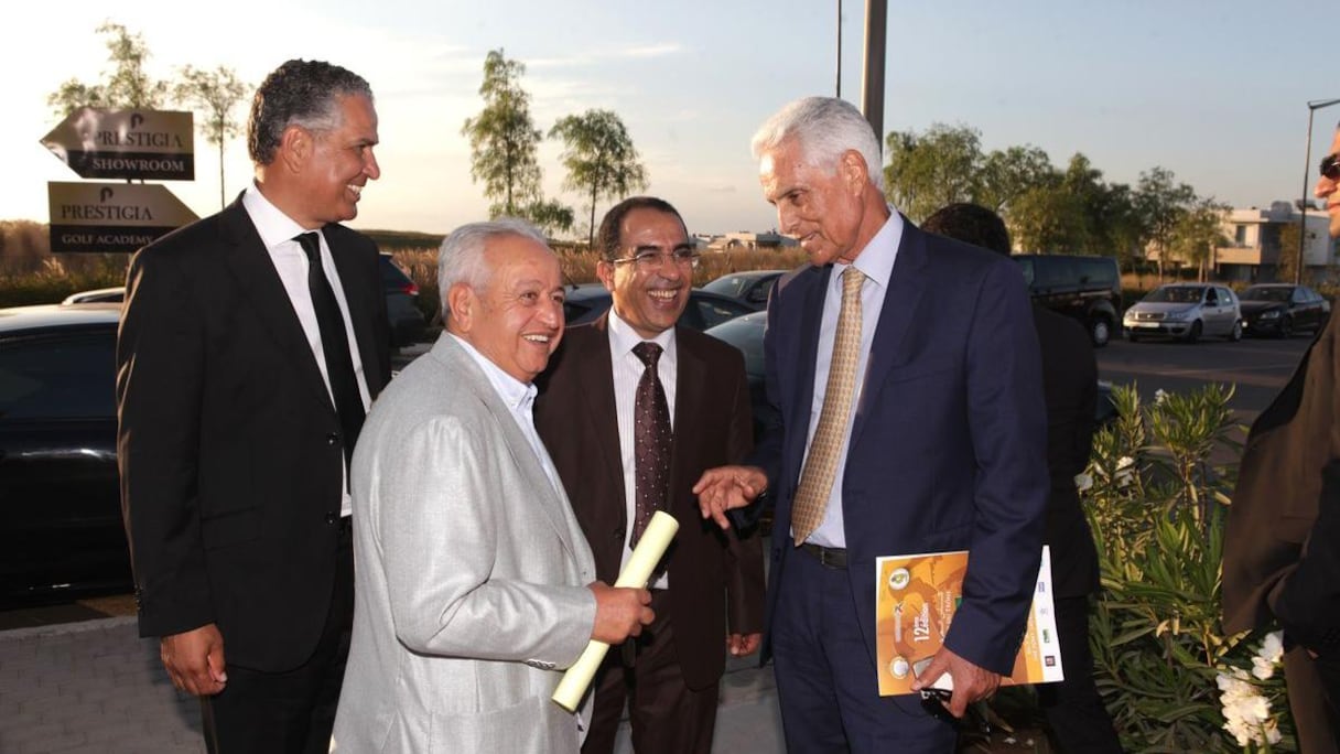 Abderrahmane Bouftas et Mustapha Zine, vice-président délégué de l'Association du Trophée Hassan II. 
