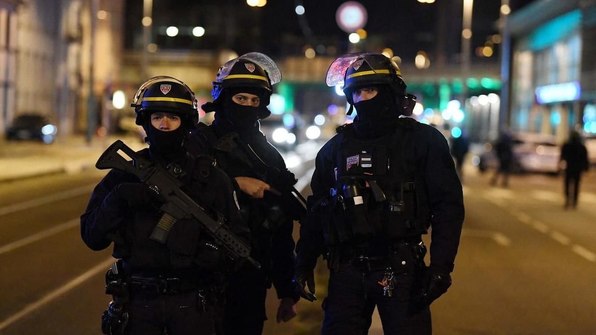 Des membres des forces de sécurité française à Strasbourg.
